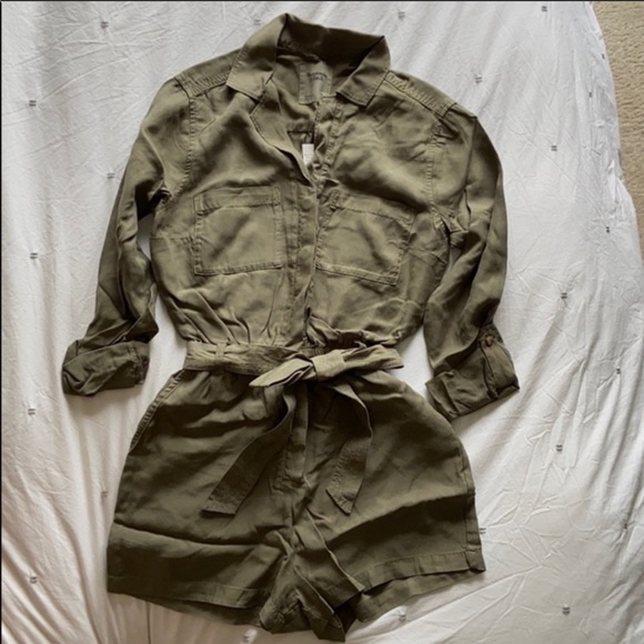 A&F Utility Romper - Picture 4 of 4